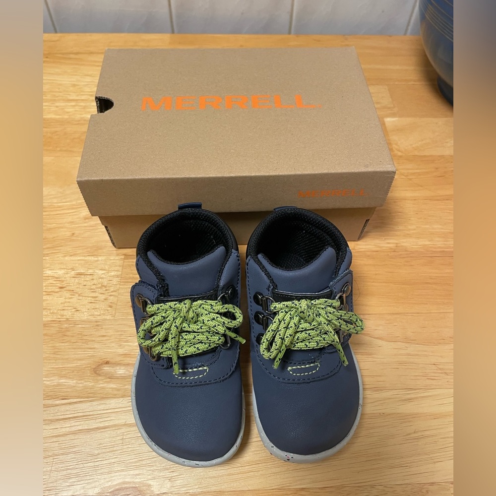Merrell BareSteps Boot 2.0 Toddler size 6